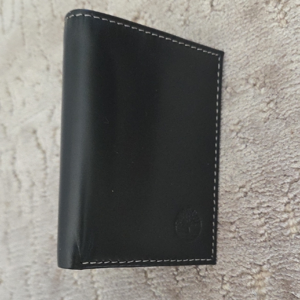 NWT Timberland Black Leather Tri-Fold Wallet - Picture 5 of 6